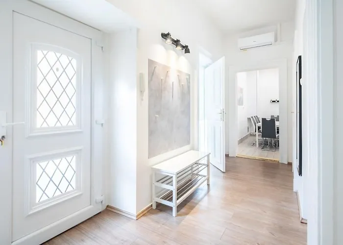 Full Comfort, 4 Bedrooms In The Heart Of The City