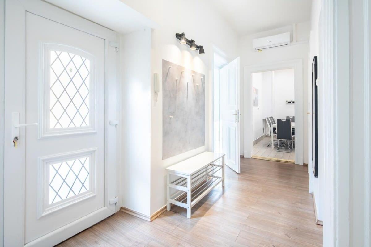 Full Comfort, 4 Bedrooms In The Heart Of The Apartman *