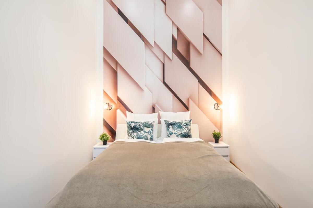 Full Comfort, 4 Bedrooms In The Heart Of The * Budapeszt